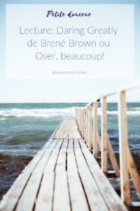 Daring Greatly de Brené Brown est un des meilleurs livres que j'ai lu de toute ma vie. C'est réellement un livre qui permet de réajuster notre vision des choses au sujet du courage et de la vulnérabilité et de leur importance dans la vie. C'est un livre à avoir avec soi, à lire et à relire. #brenébrown #daringgreatly #oser #courage #vulnerabilité #croissancepersonnelle #développementpersonnel #cheminement